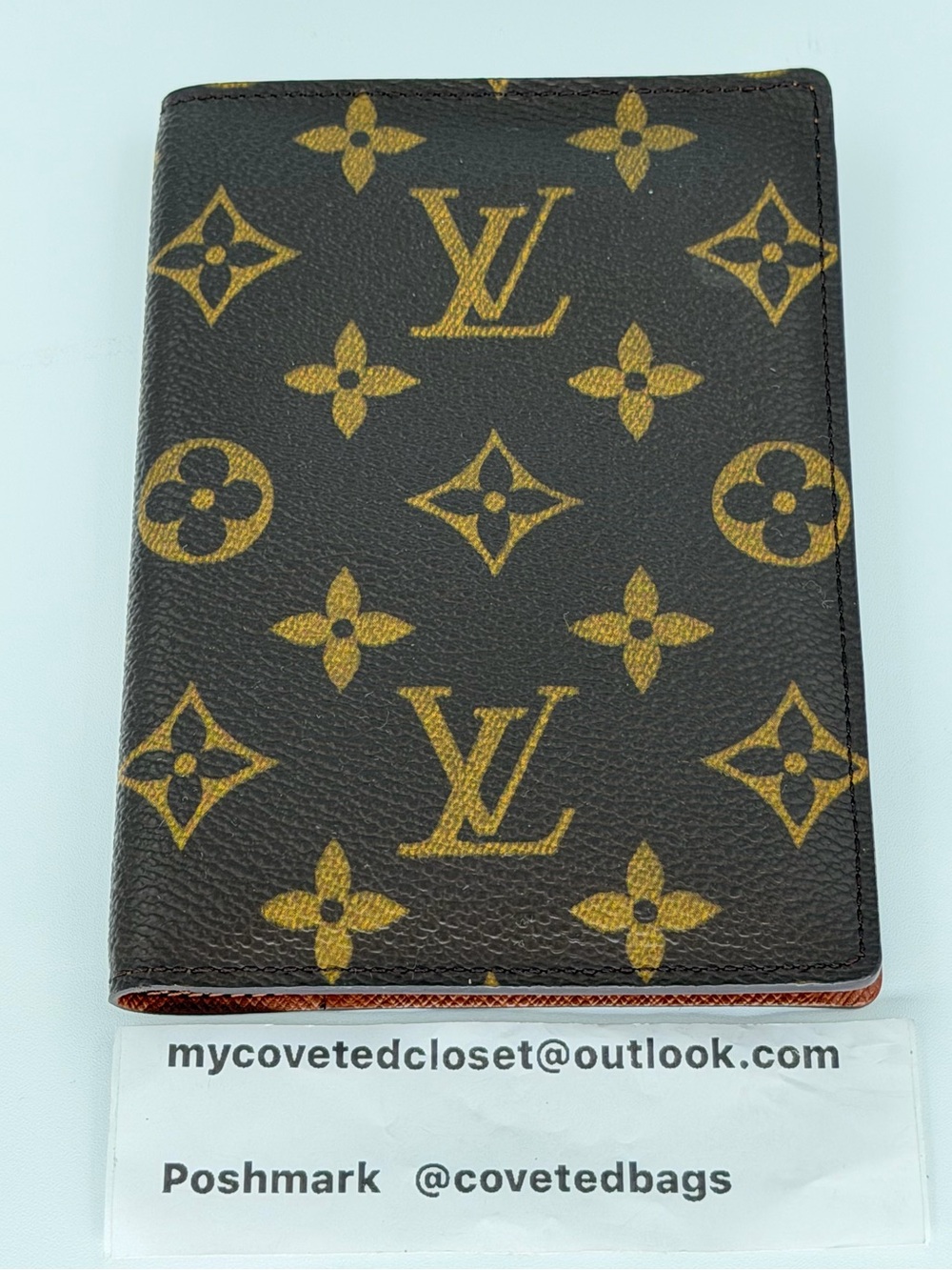 Louis Vuitton Monogram Passport Cover Rank A Condition w/Entrupy COA🤎 - Picture 2 of 15